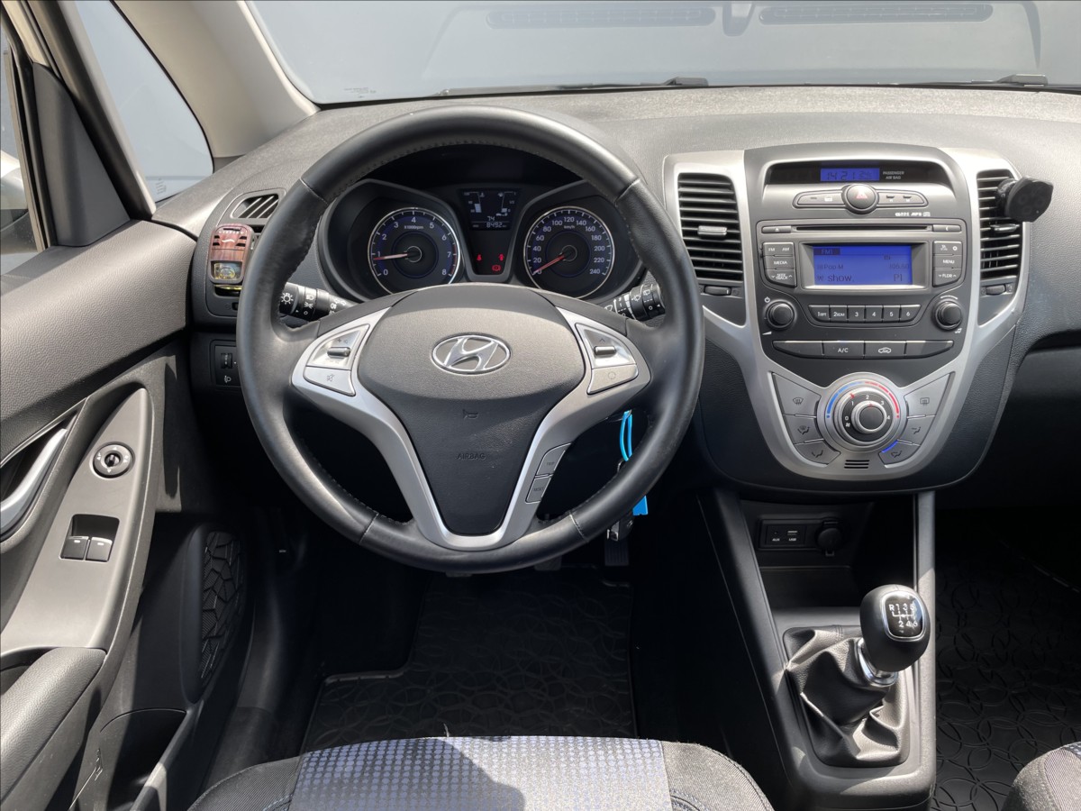hyundai-ix20-1-6-i-91kw-cr-8tis-km-1-maj - 9