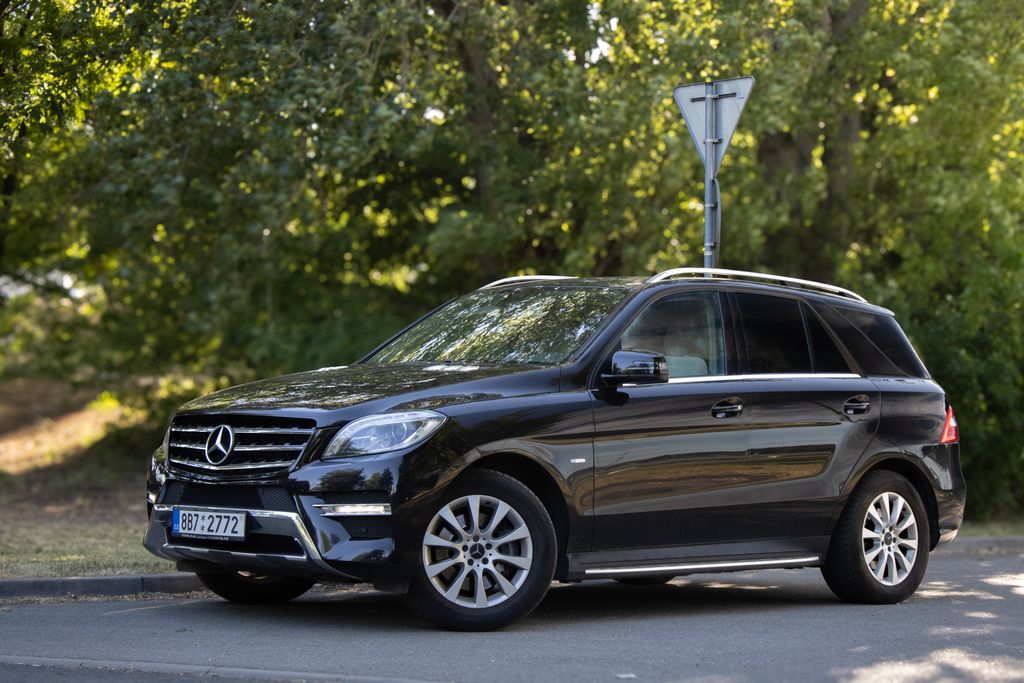 Mercedes-Benz Třídy M Servisované, AMG paket, tažné, DPH
