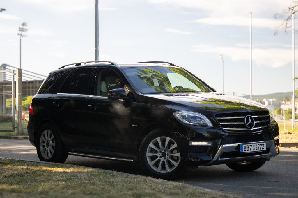 mercedes-benz-tridy-m-servisovane-amg-paket-tazne-dph - 2