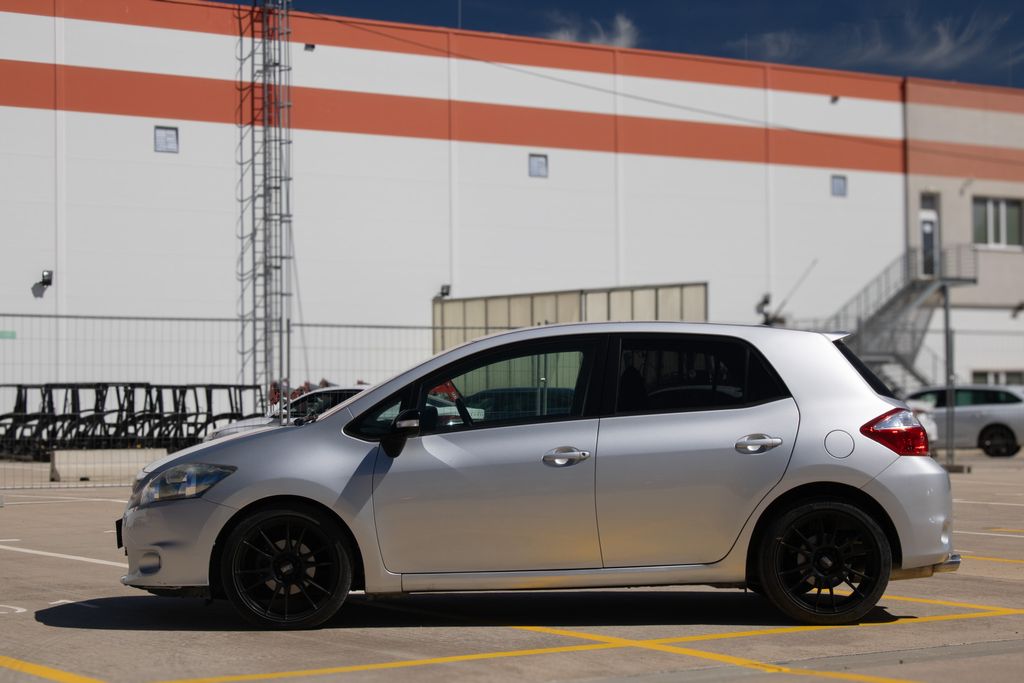 toyota-auris-bemani-servisovane - 7