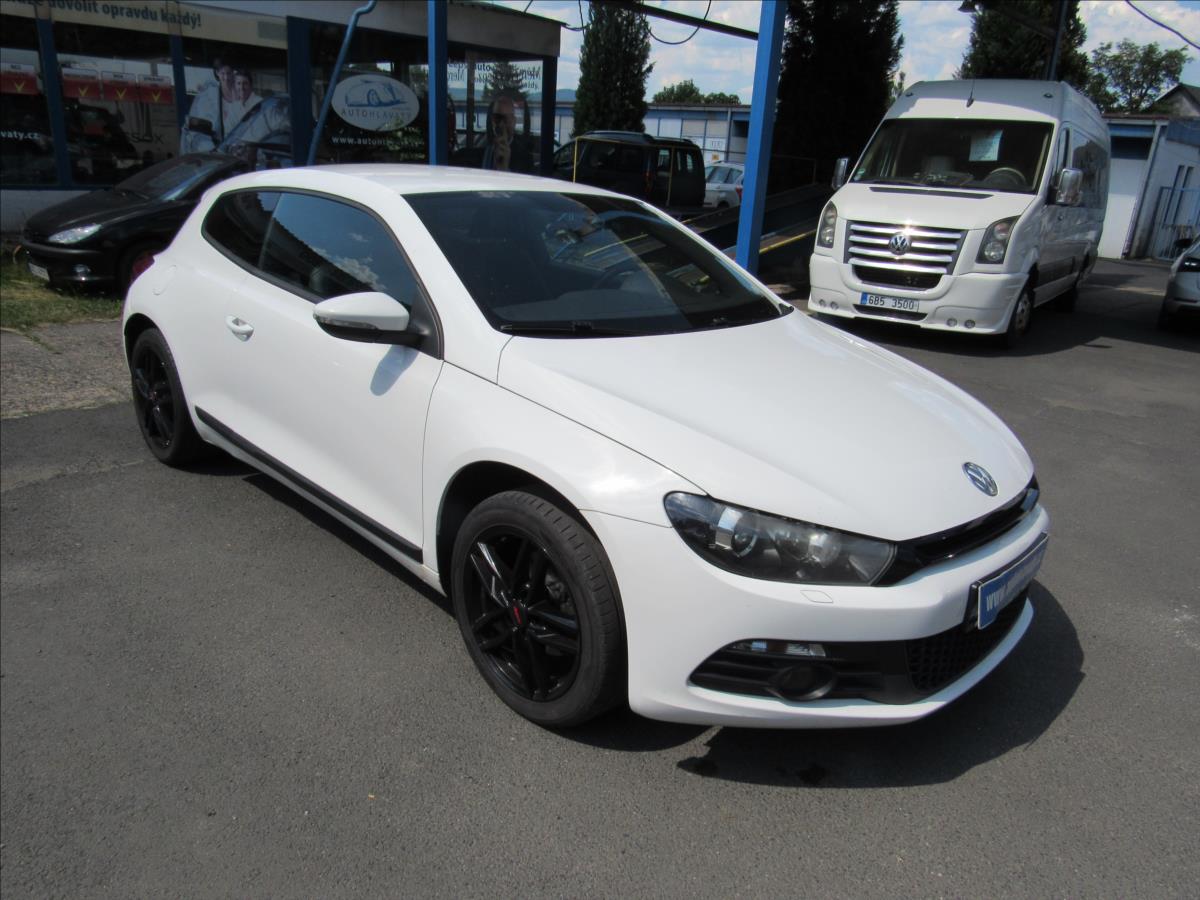 volkswagen-scirocco-1-4-tsi-90kw - 2