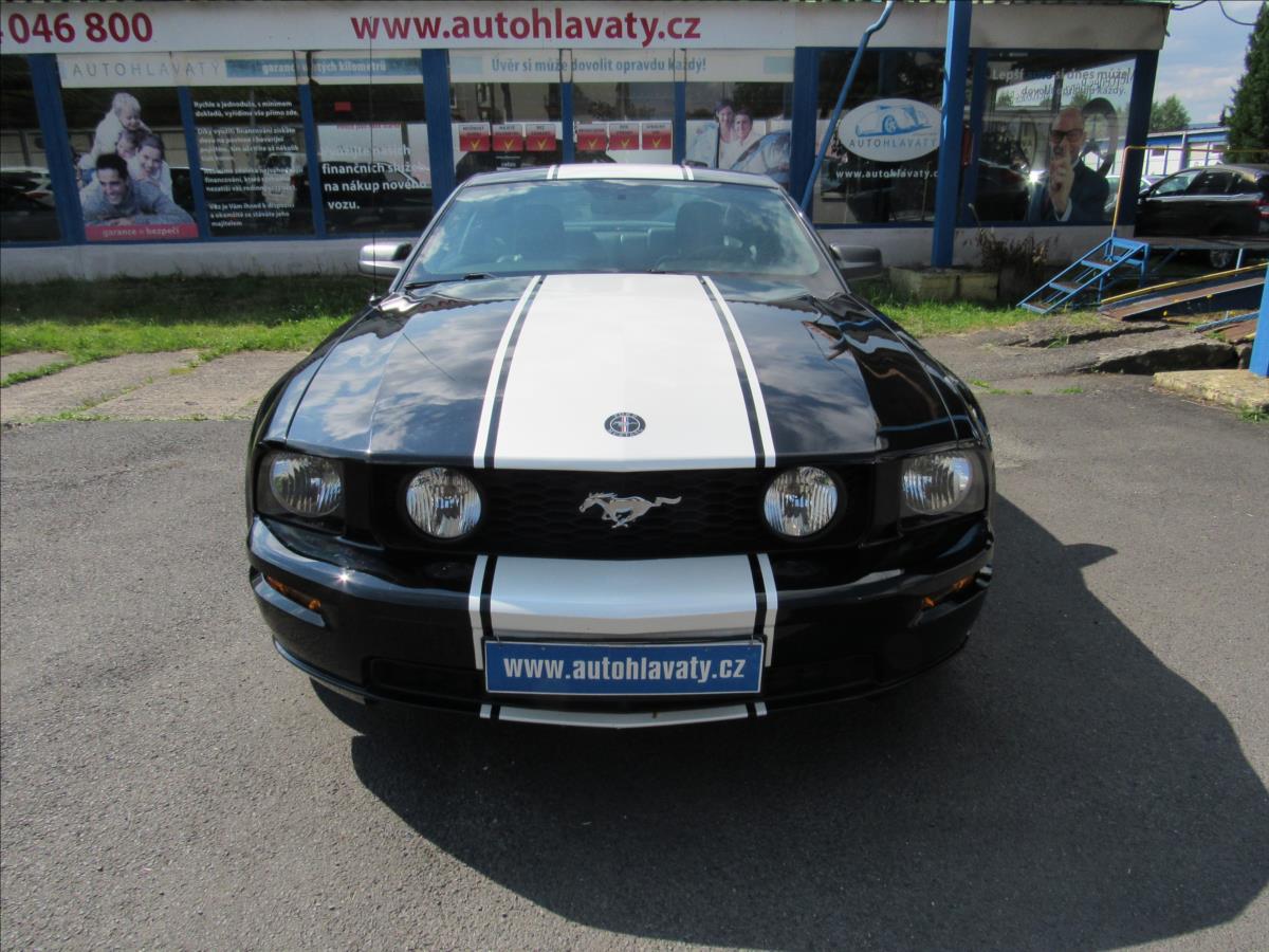 ford-mustang-4-6-l-v8-gt-224kw - 1