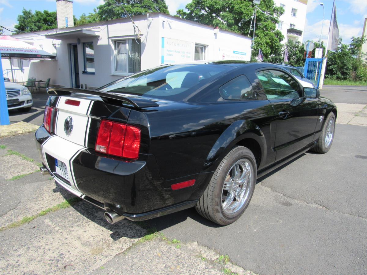 ford-mustang-4-6-l-v8-gt-224kw - 5