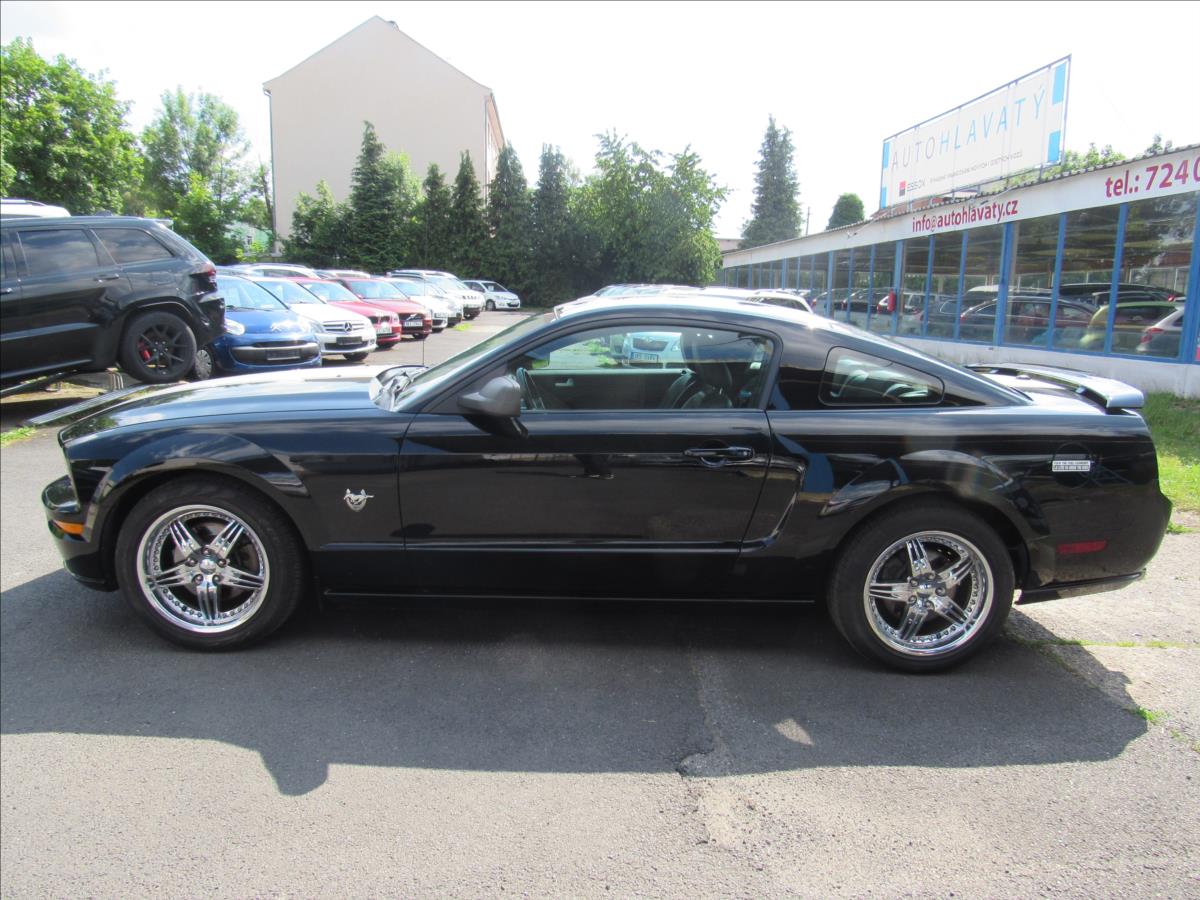 ford-mustang-4-6-l-v8-gt-224kw - 6