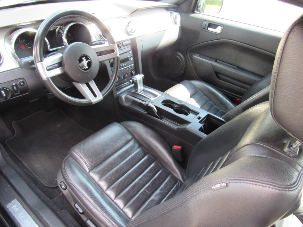 ford-mustang-4-6-l-v8-gt-224kw - 8