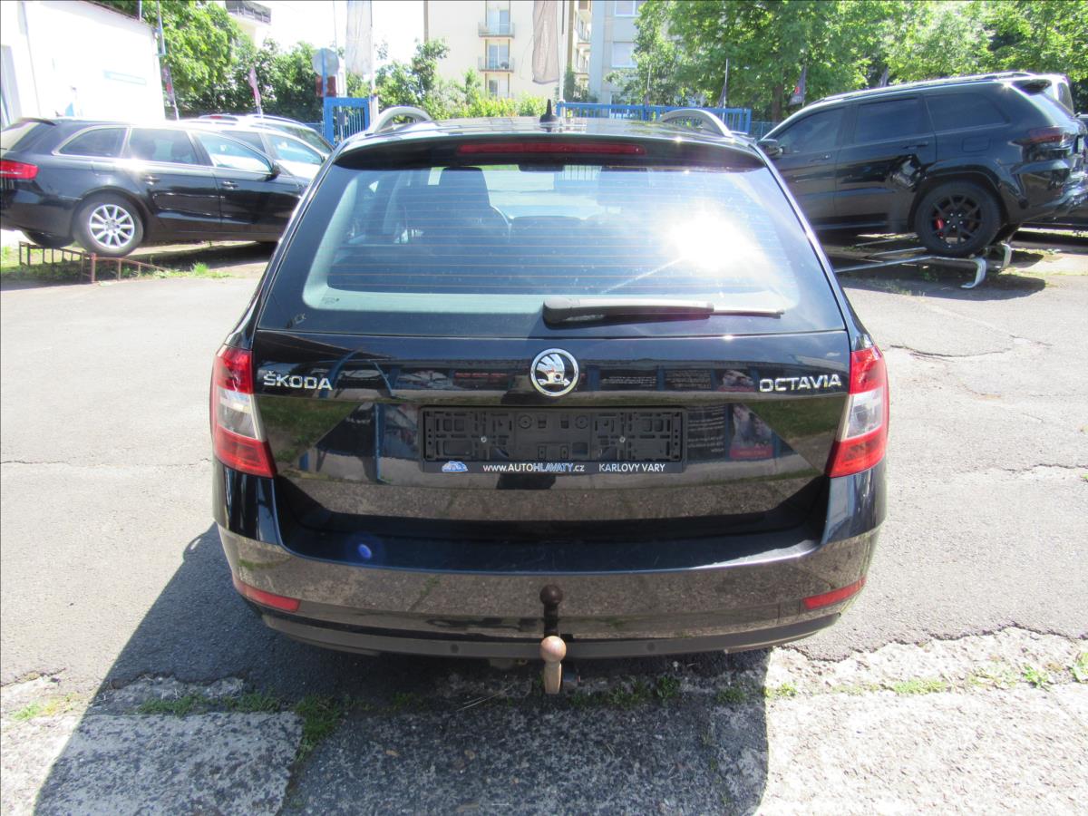 skoda-octavia-1-6-tdi-85kw-style - 4