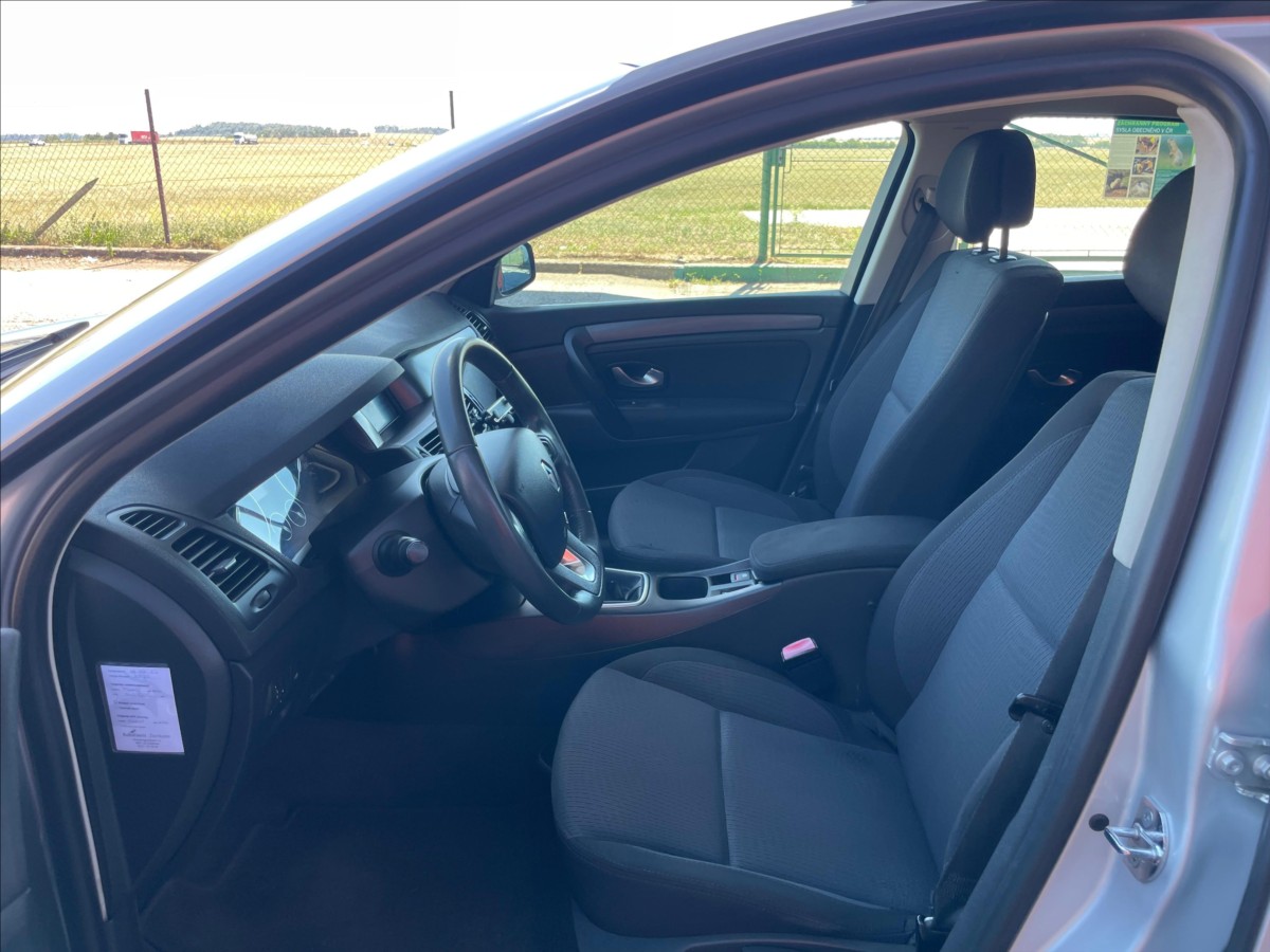 renault-laguna-2-0-16v - 7