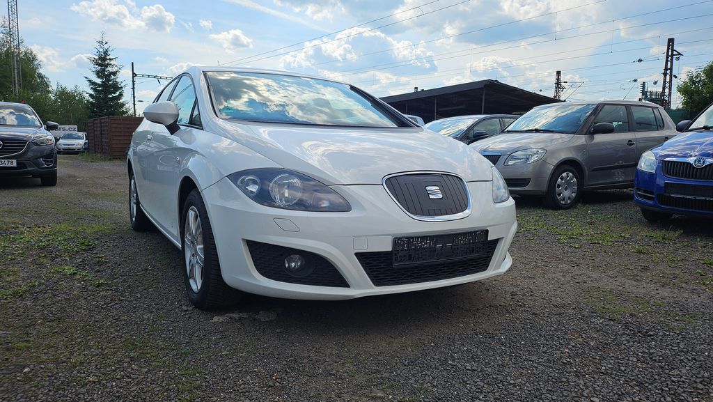 seat-leon-1-6-tdi-style-1-majitel - 1