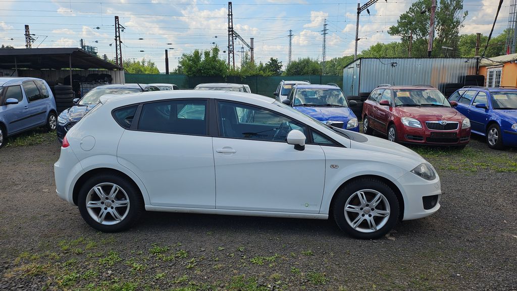 seat-leon-1-6-tdi-style-1-majitel - 2