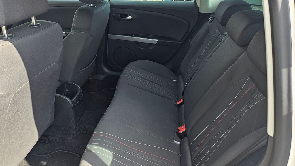 seat-leon-1-6-tdi-style-1-majitel - 7
