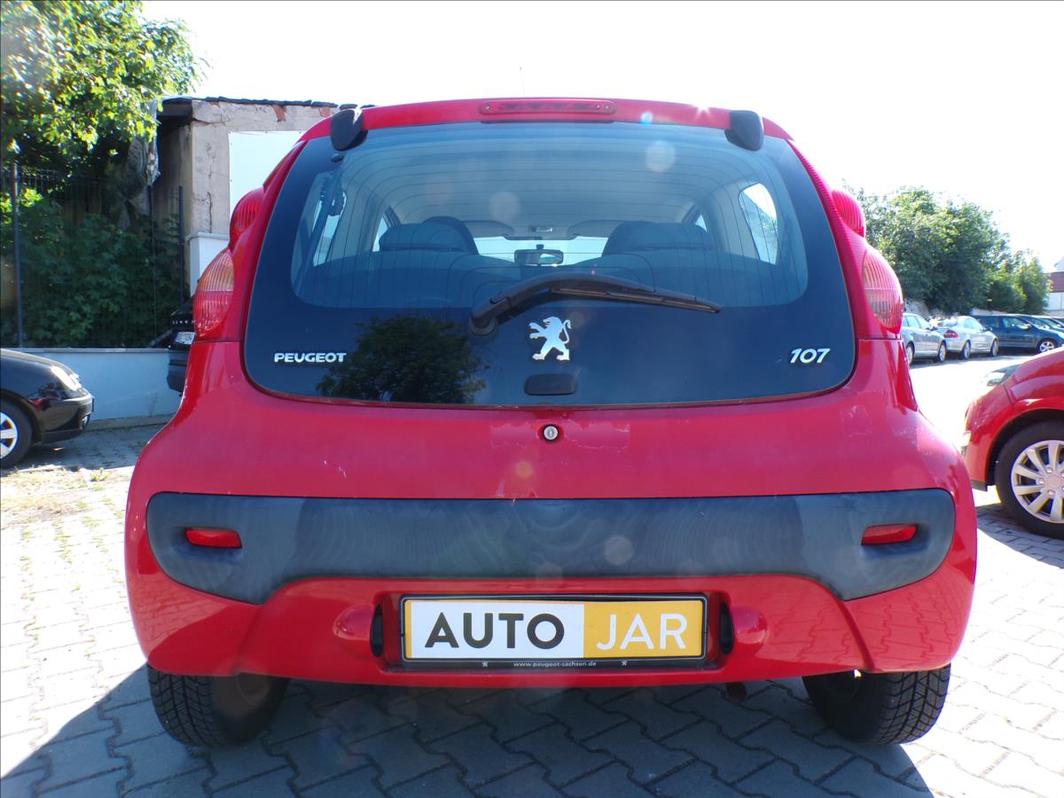 peugeot-107-1-0-i-posilovac-rizeni - 5