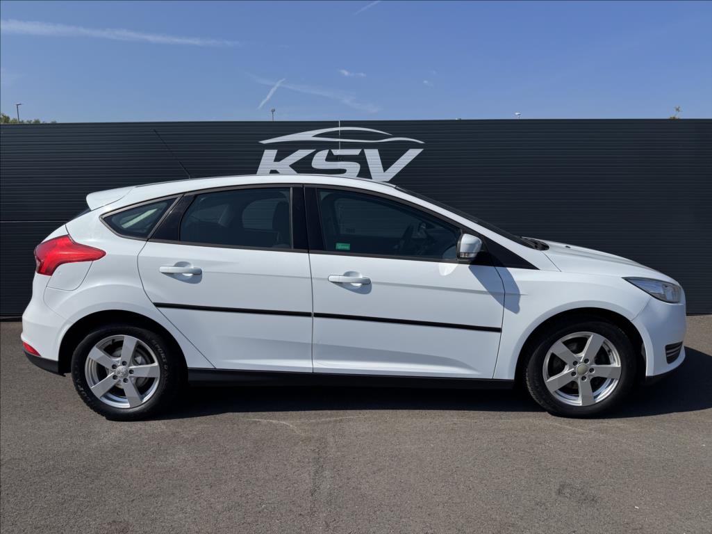 ford-focus-1-6 - 5