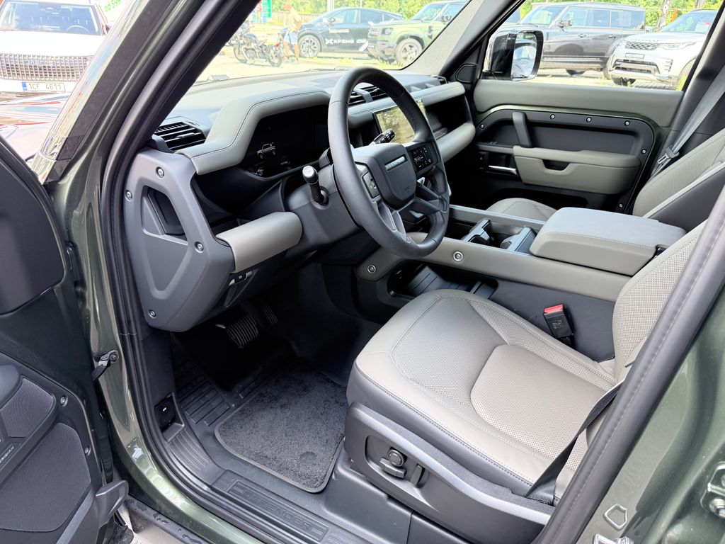 land-rover-defender-x-dynamic-se-d250 - 8