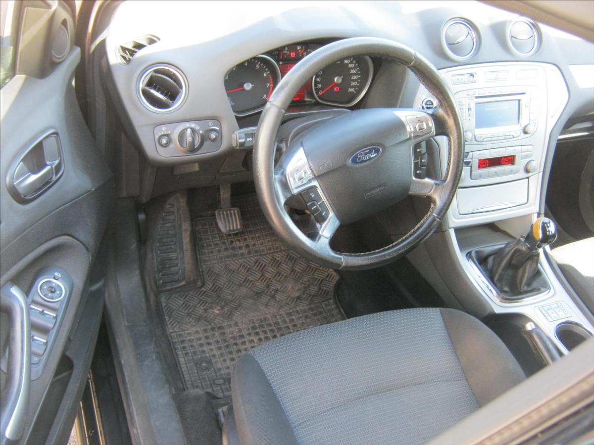 ford-mondeo-2-0-kombi - 8