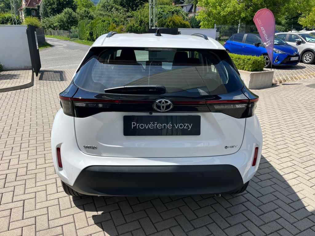 toyota-yaris-cross-1-5-hybrid-e-cvt-comfort - 4