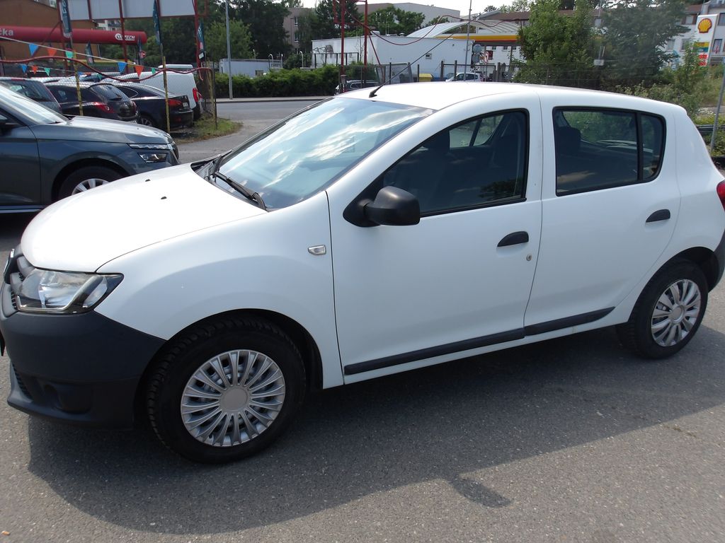 dacia-sandero-1-2i-cr-naj-66000km - 1
