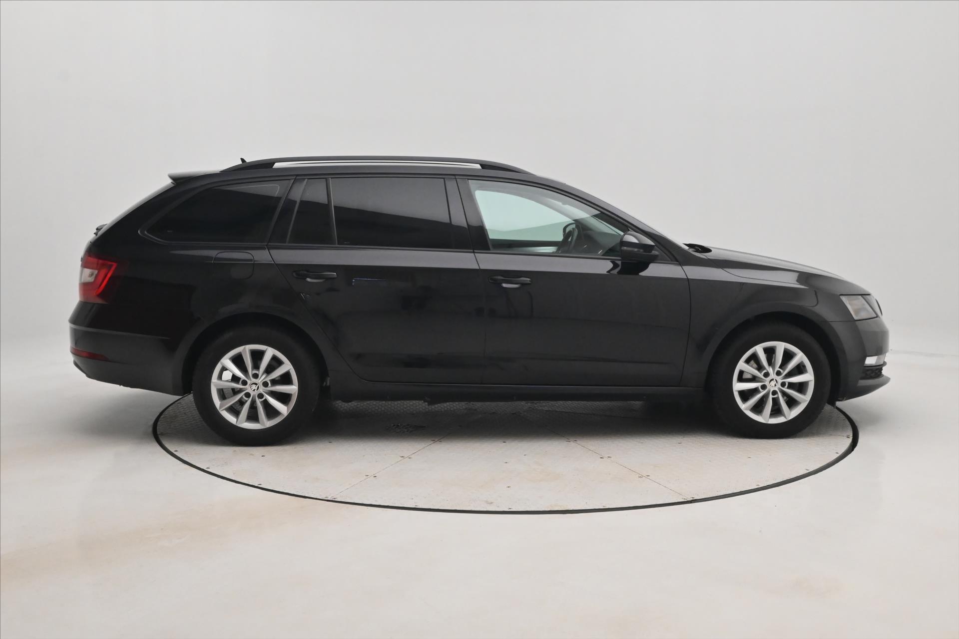 skoda-octavia-2-0-tdi-110kw-tazne-dsg-zaruka-az-5-let - 3