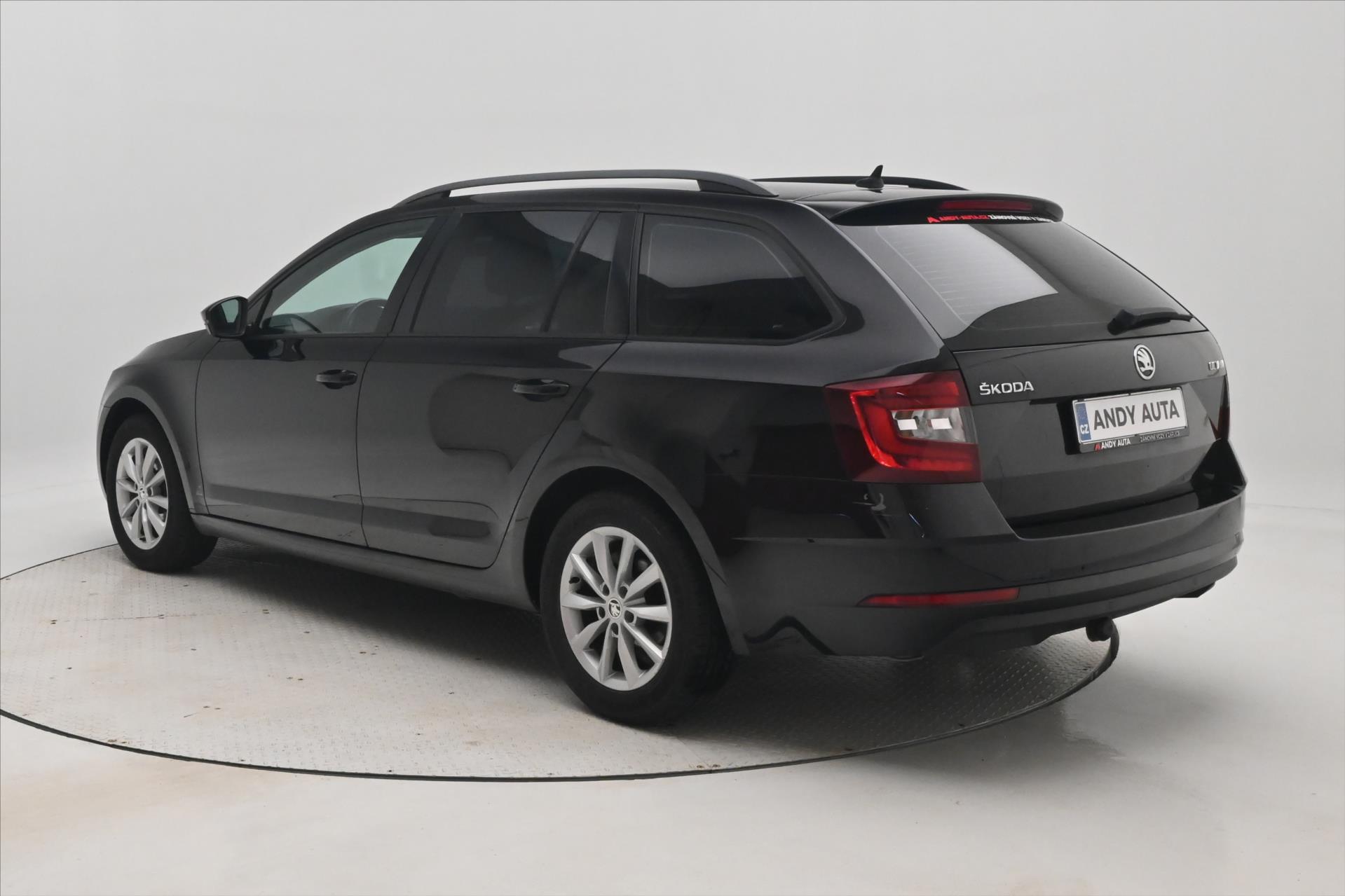 skoda-octavia-2-0-tdi-110kw-tazne-dsg-zaruka-az-5-let - 6