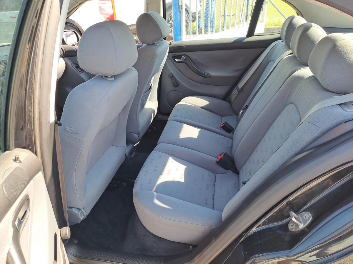 seat-leon-1-4-i - 5