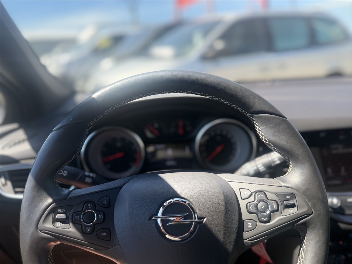opel-astra-1-4-turbo-110kw-48tkm - 9