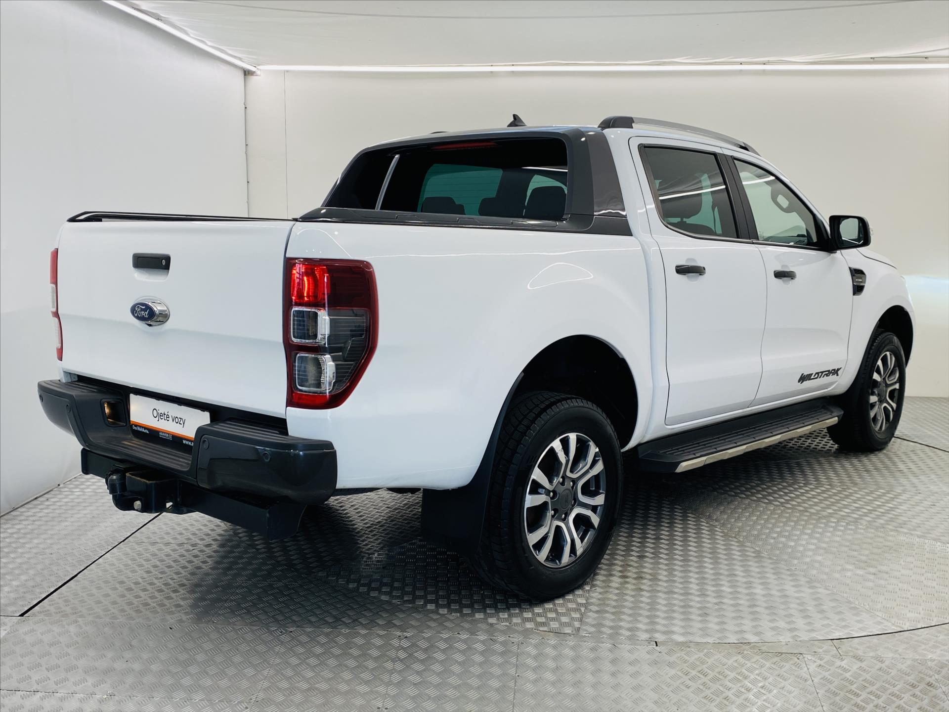 ford-ranger-2-0-ecoblue-4x4-d-cab-wildtrak - 1