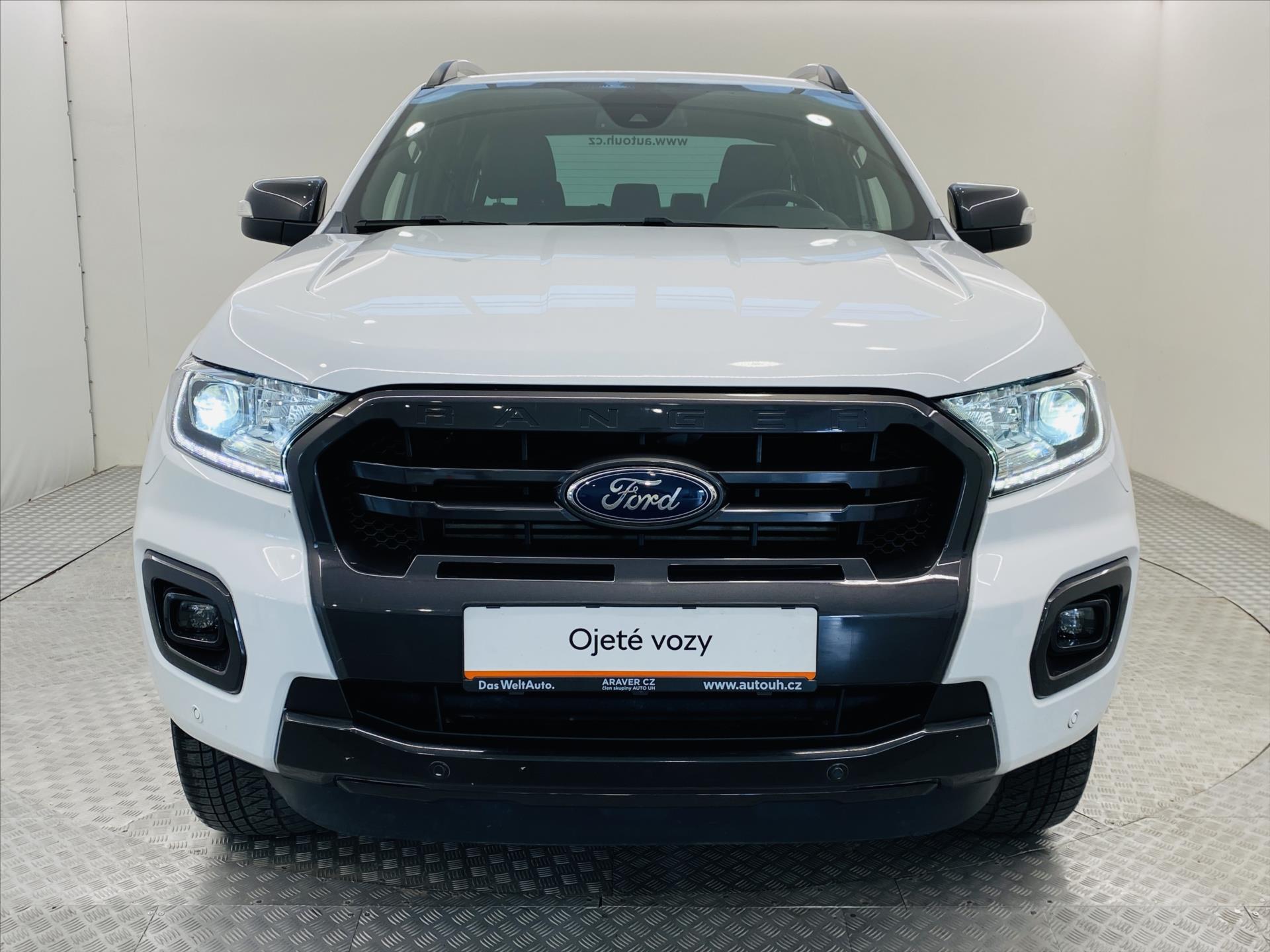 ford-ranger-2-0-ecoblue-4x4-d-cab-wildtrak - 3