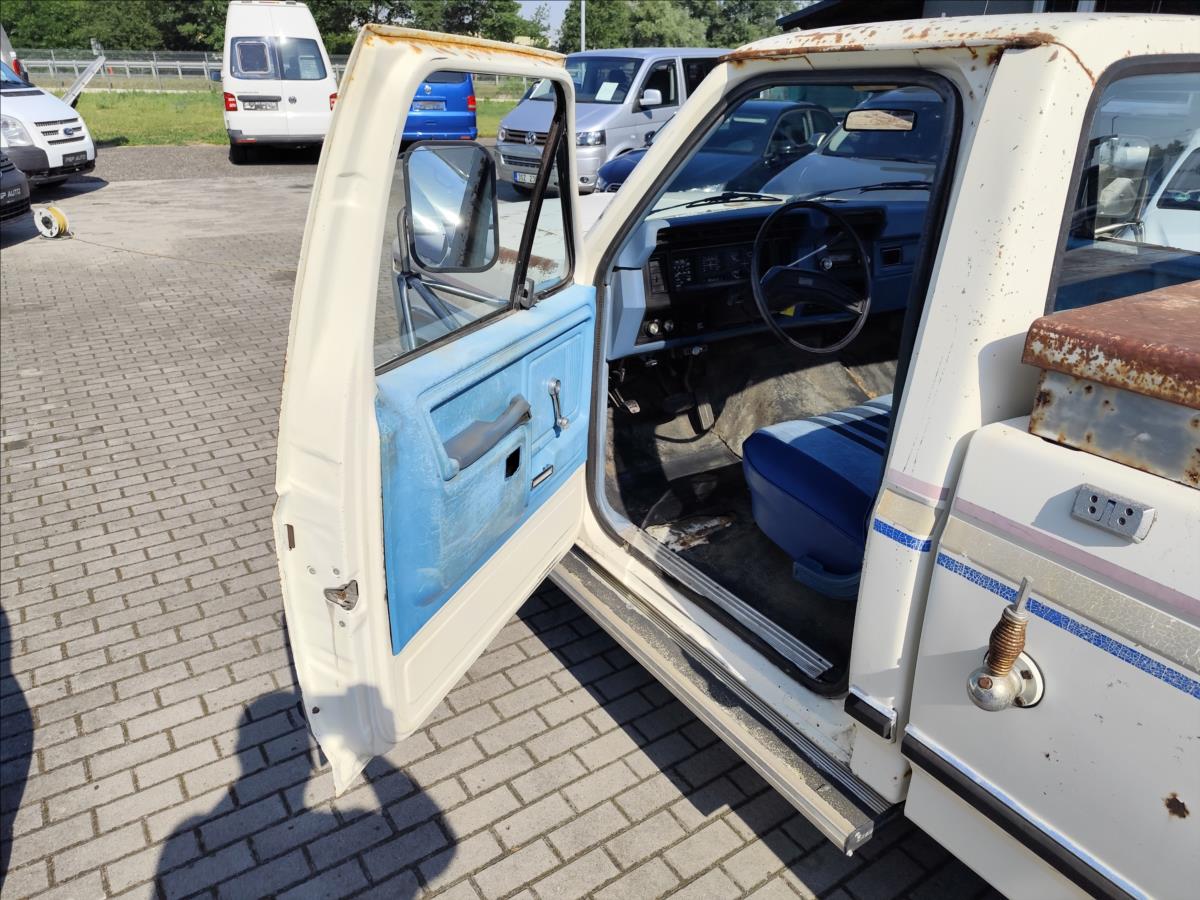 ford-f350-custom-6-6l-v8-1980-2wd-patina - 9