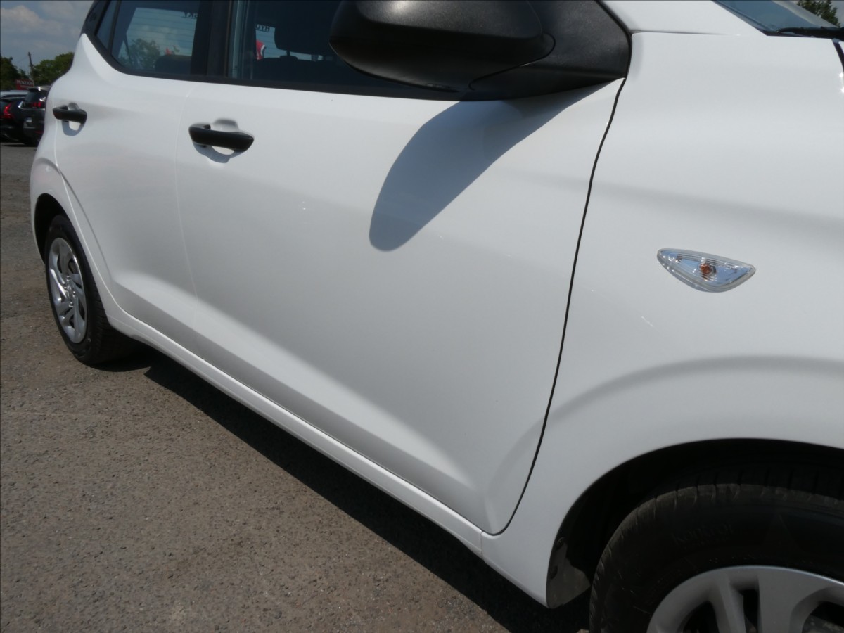 hyundai-i10-1-0-i-49kw-1-majitel-dph-cr - 9