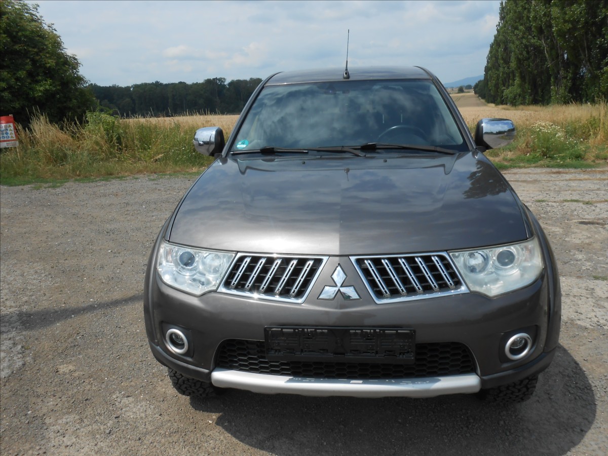 mitsubishi-l200-2-5-di-d-131-kw-serviska - 3