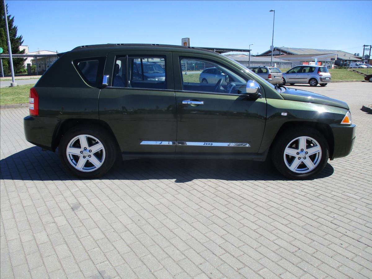jeep-compass-2-0-crd-103kw-awd-limited-bez-koroze - 4