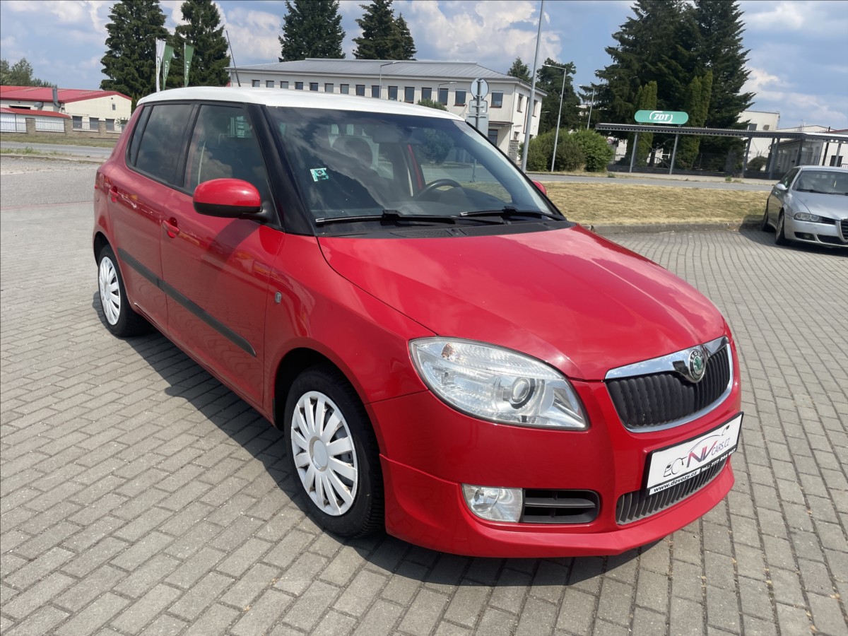 skoda-fabia-1-6-i-77kw-sportline-klimatronic-esp-tempomat - 5