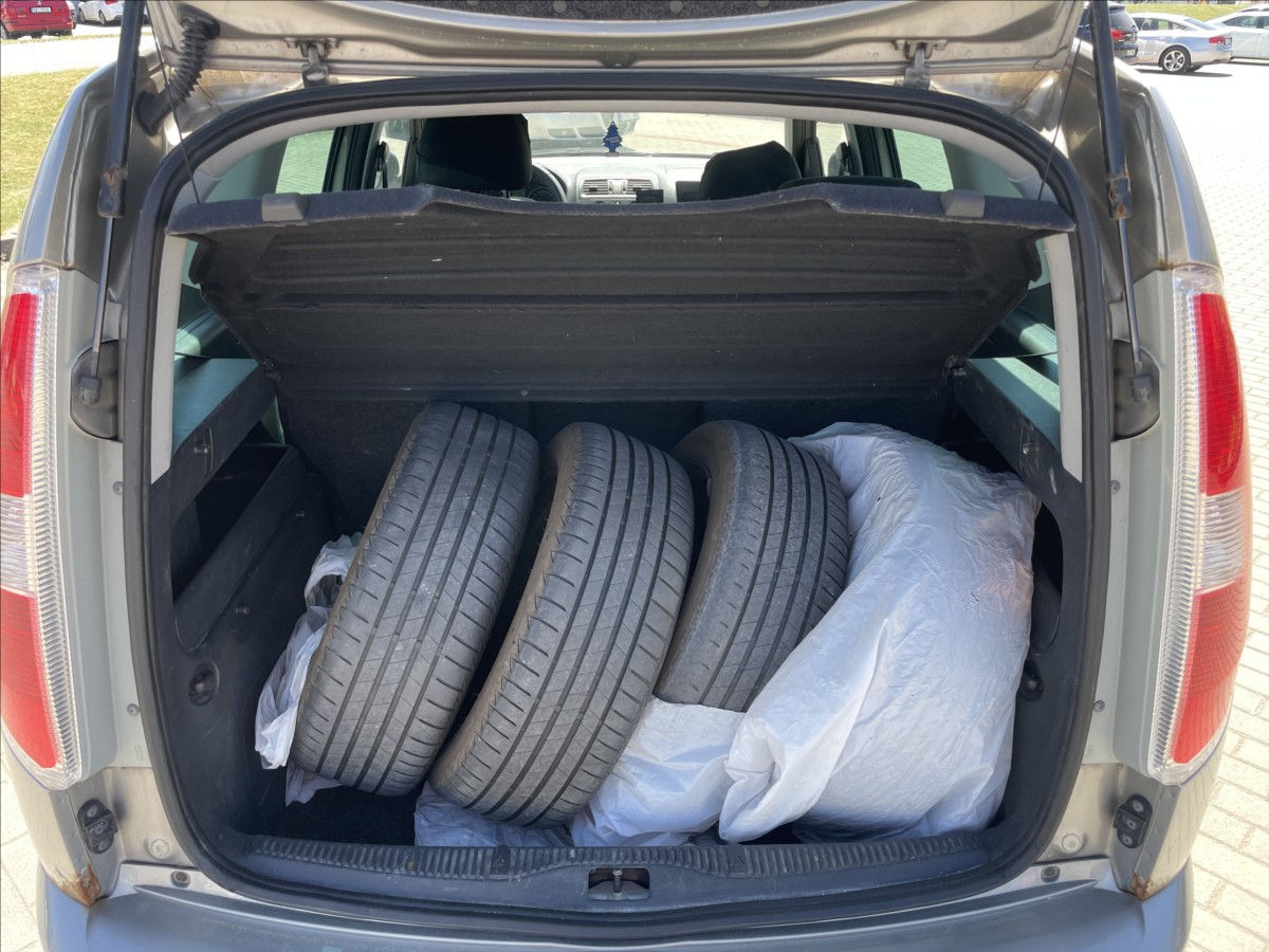 skoda-roomster-1-2-tsi-63kw-ambiente-klima-esp - 8