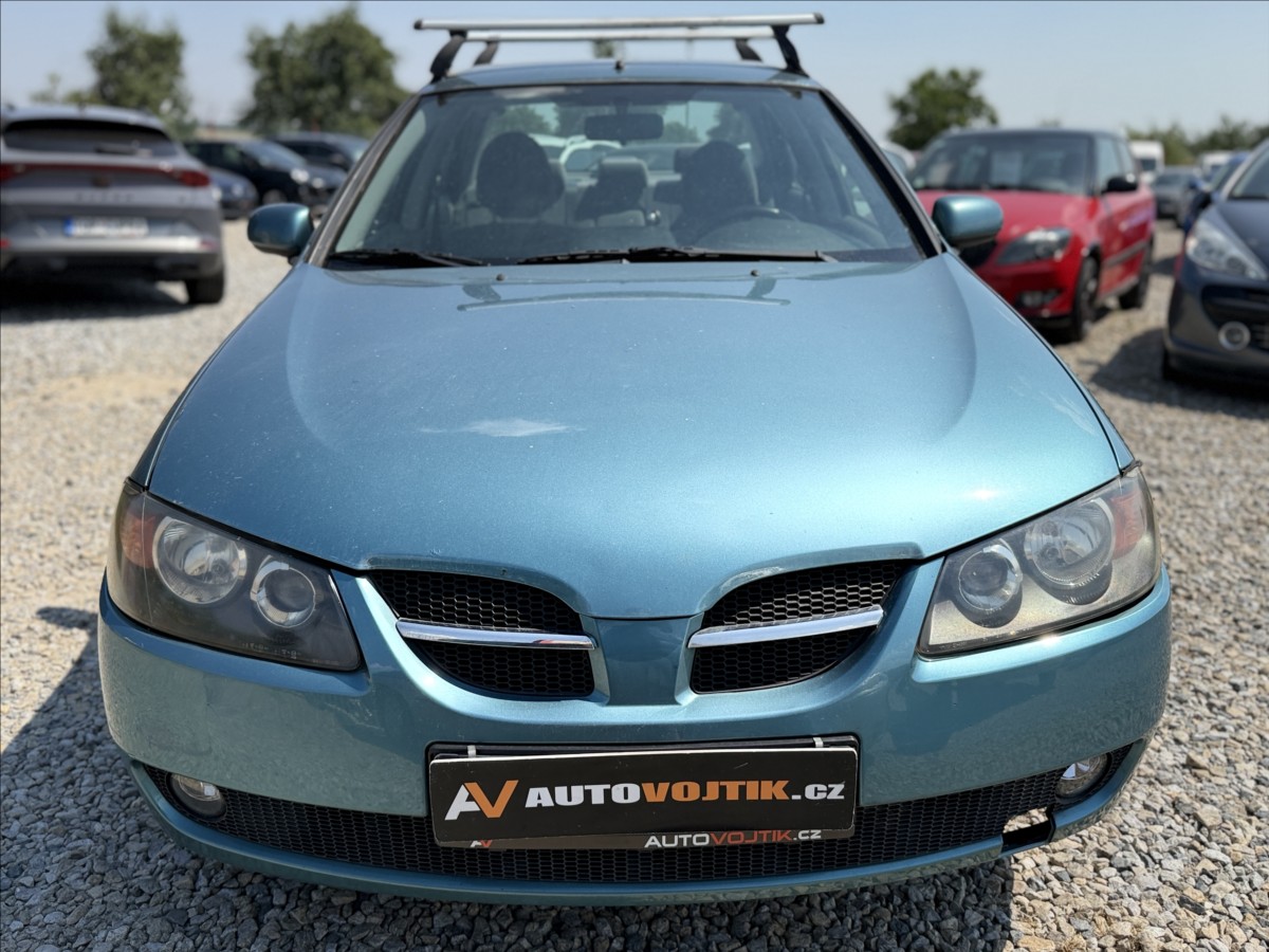 nissan-almera-1-8-i - 1