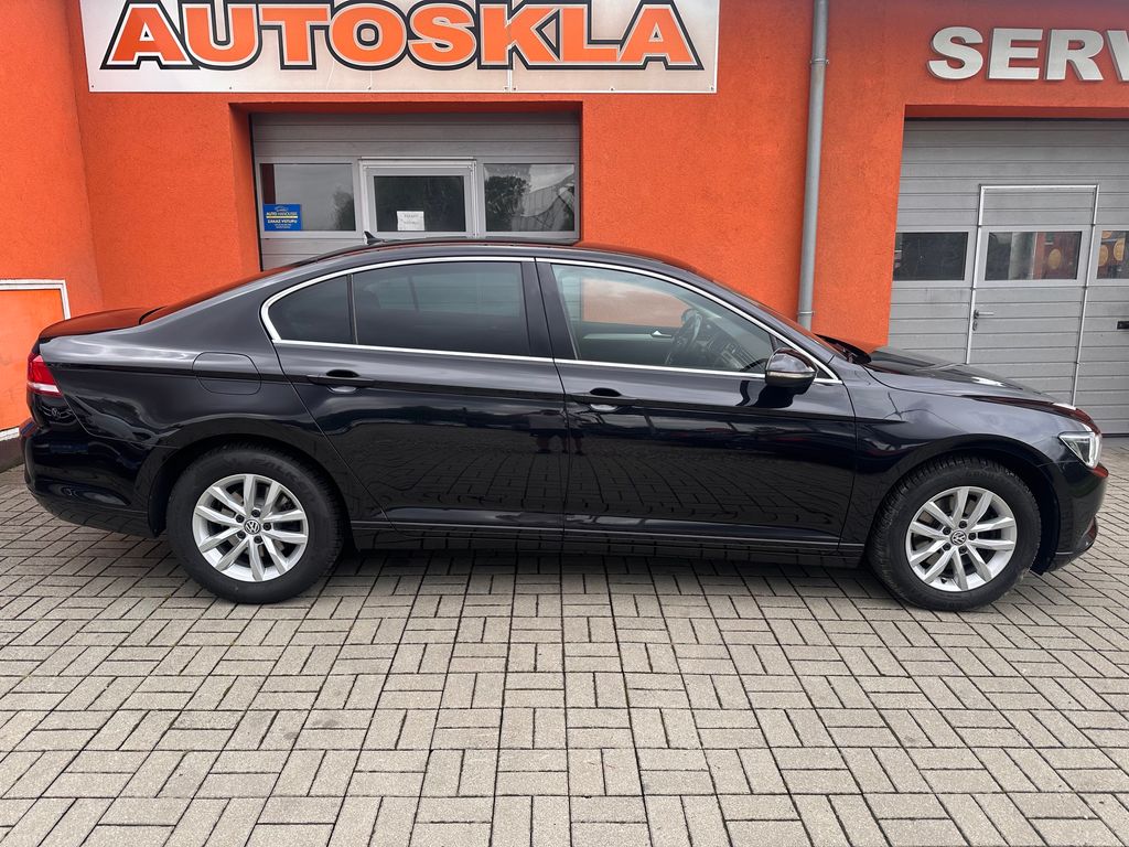 volkswagen-passat-1-4-tsi-110kw-comfortline - 3