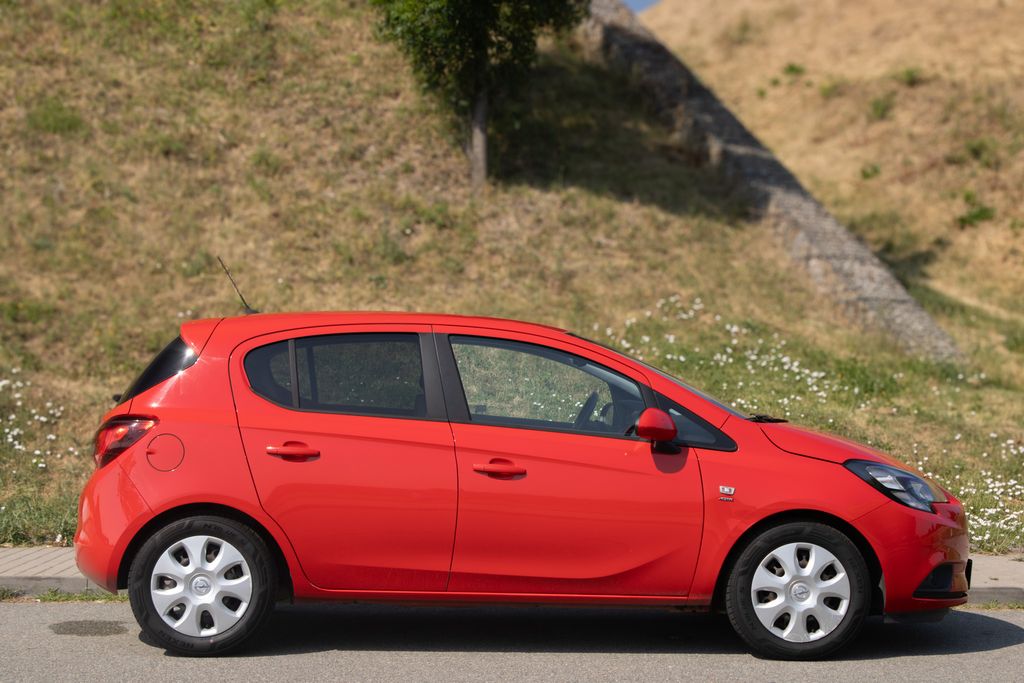opel-corsa-pravidelne-servisovane-velice-pekne - 3