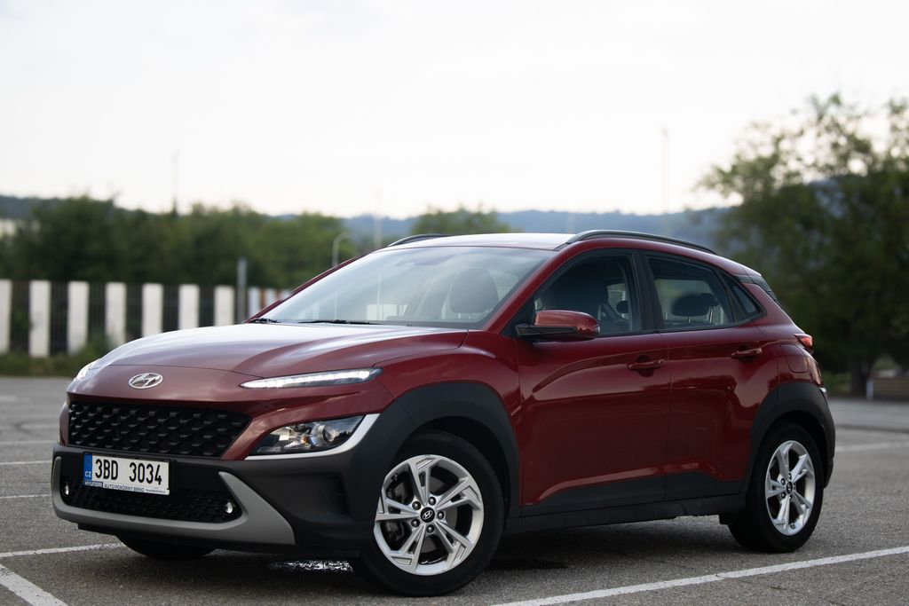 Hyundai Kona 145 kW, záruka do 1.8.2028, tažné, automat.