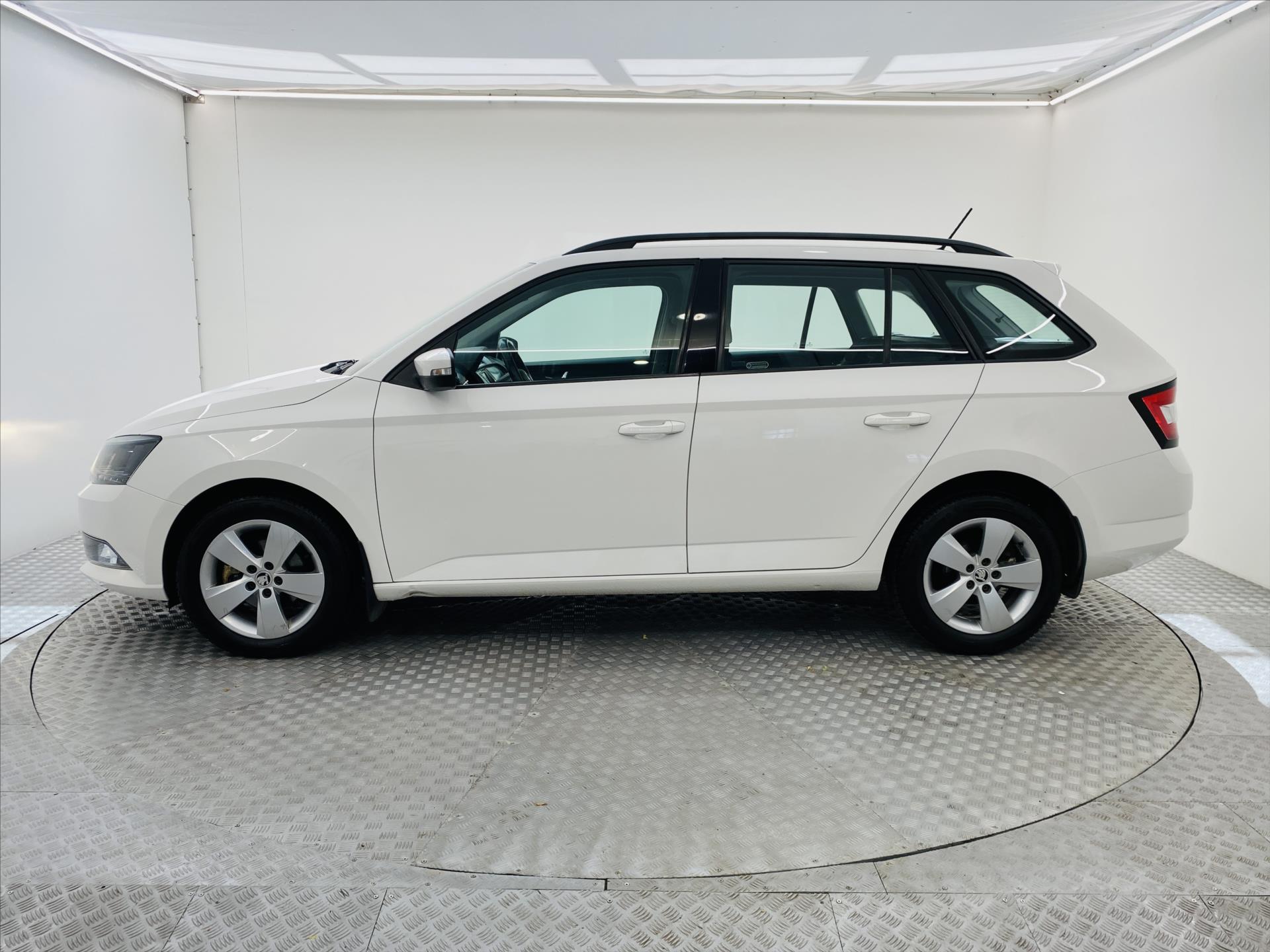 skoda-fabia-1-4-tdi-66kw-style - 2