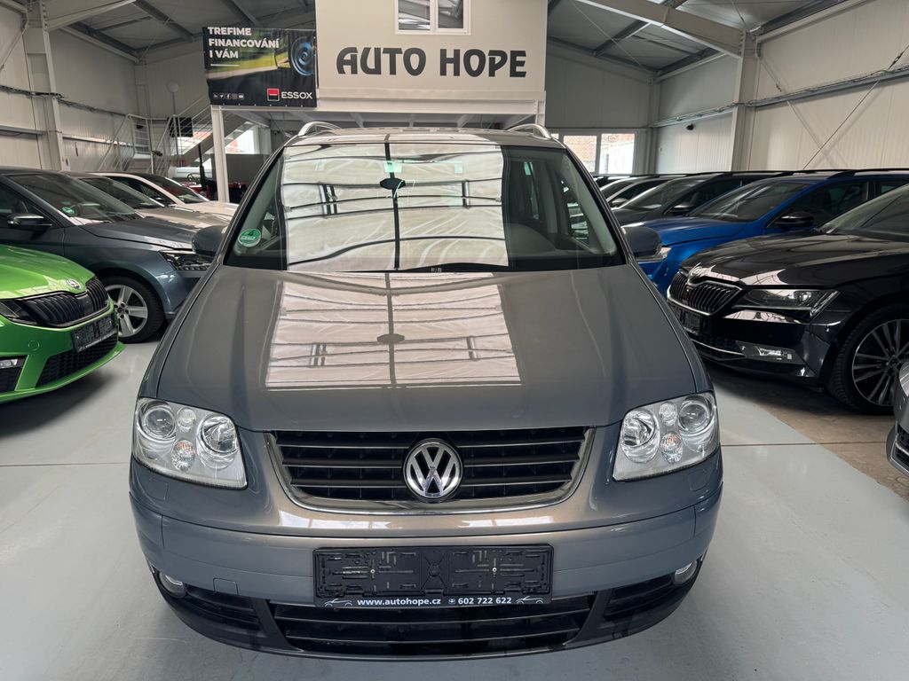 volkswagen-touran-2-0-tdi-dsg-highline - 1