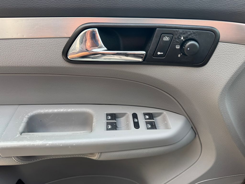 volkswagen-touran-2-0-tdi-dsg-highline - 6