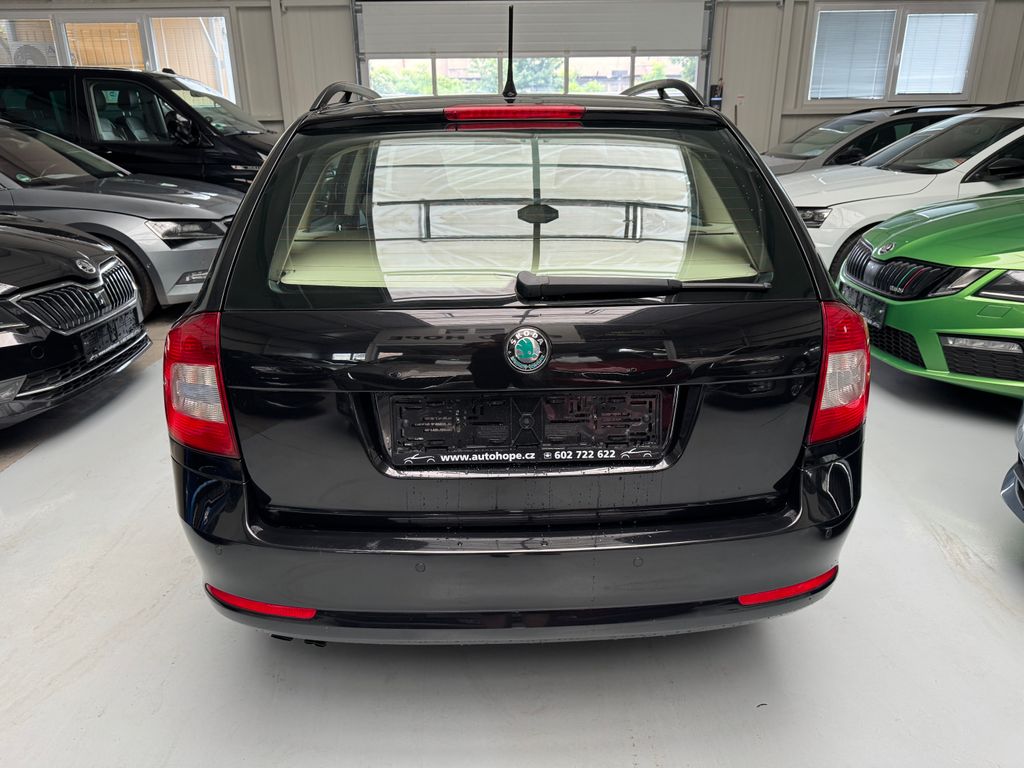 skoda-octavia-combi-1-4-tsi-elegance - 4
