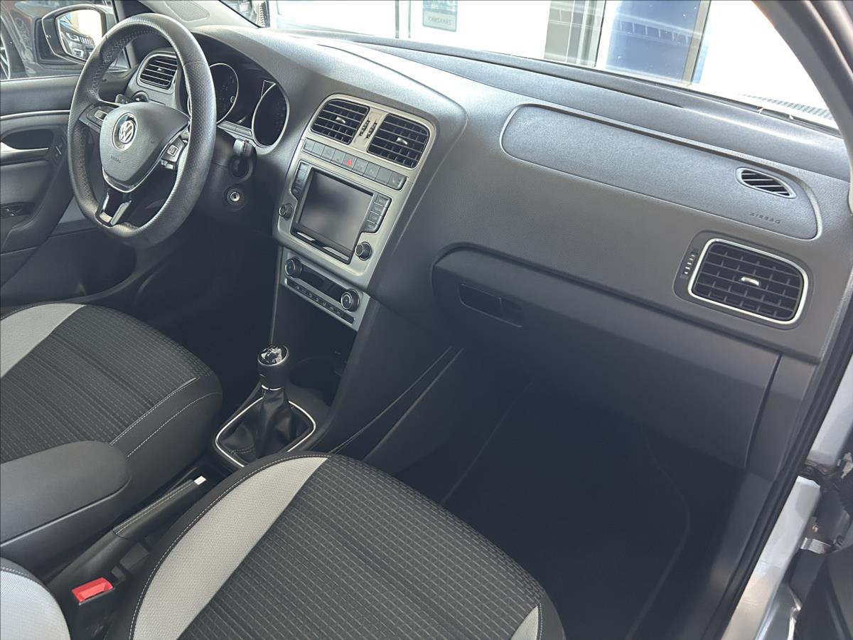 volkswagen-polo-1-2-tsi-cross-serviska-1-maj - 8