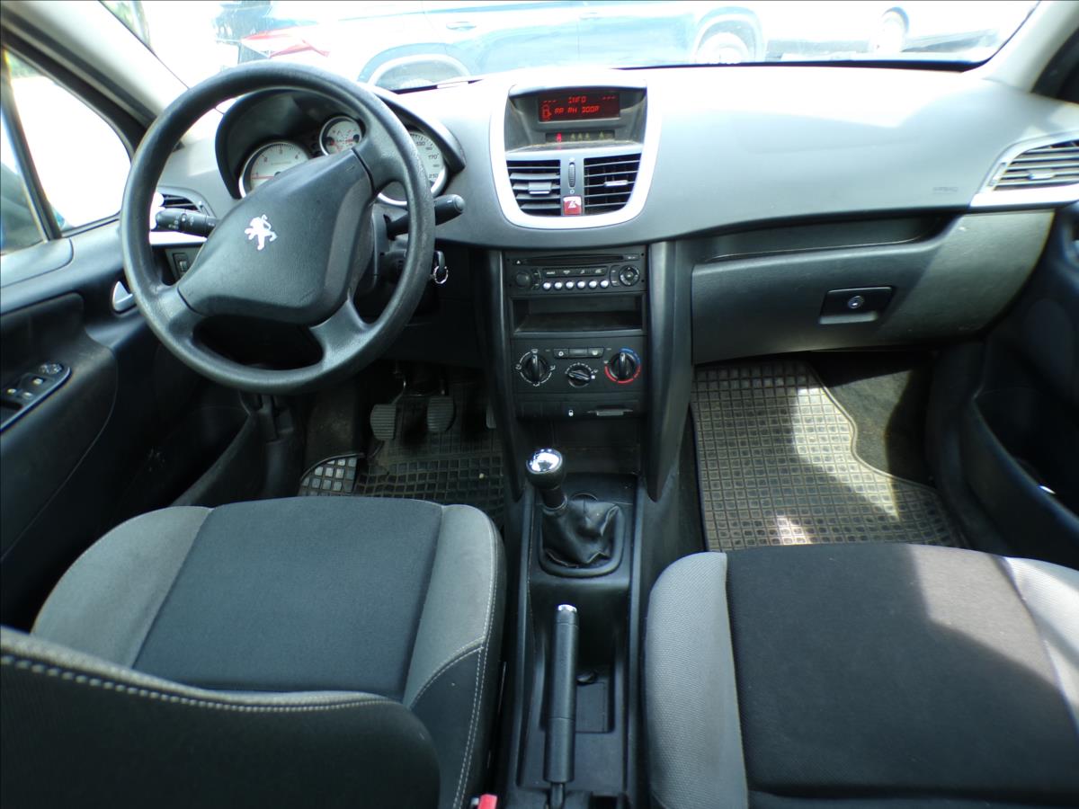 peugeot-207-1-4-hdi - 6