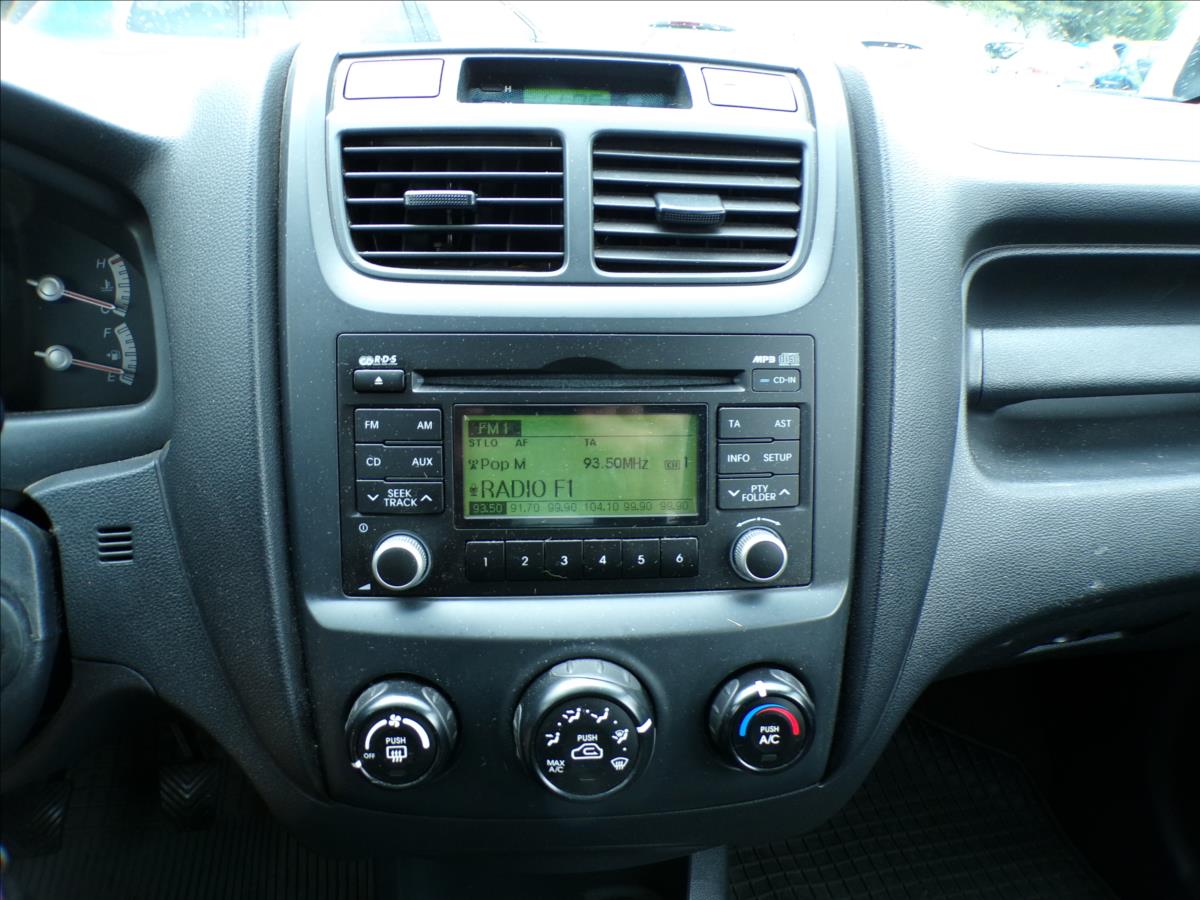 kia-sportage-2-0-crdi - 8