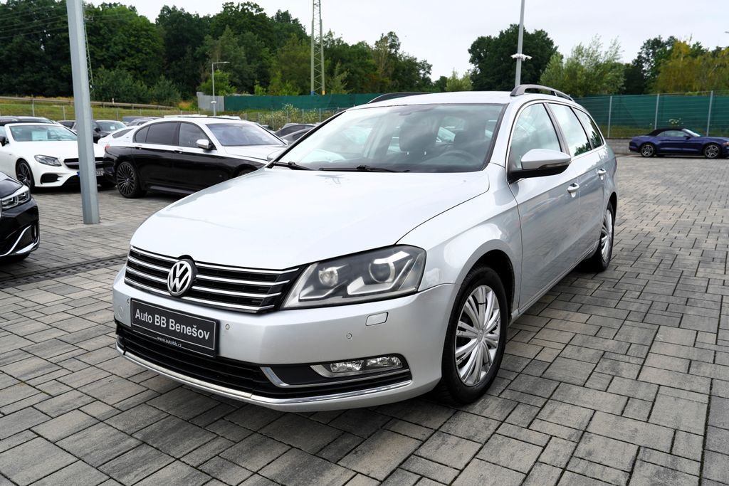 volkswagen-passat-2-0-tdi-dsg-140ps-navigace - 1