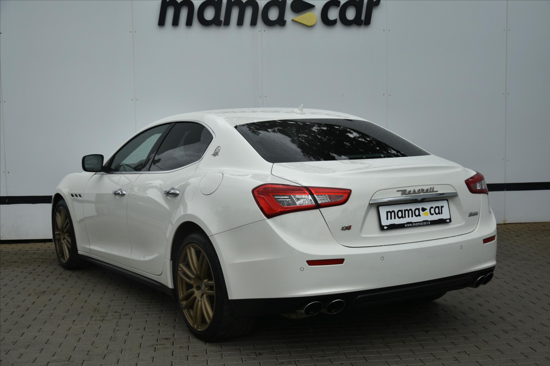 maserati-ghibli-3-0-s-q4-302kw - 4