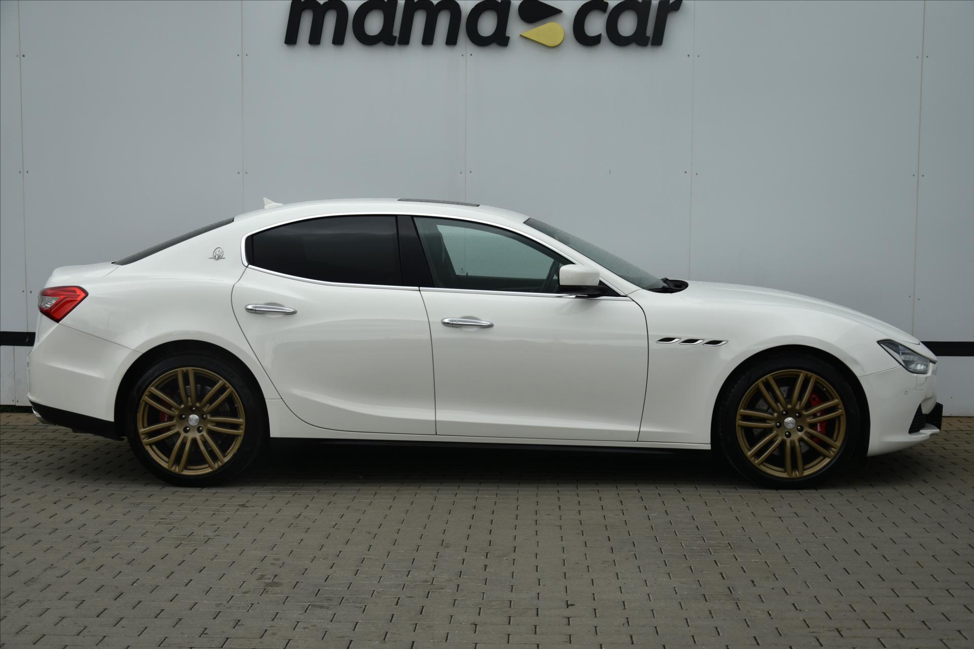 maserati-ghibli-3-0-s-q4-302kw - 7