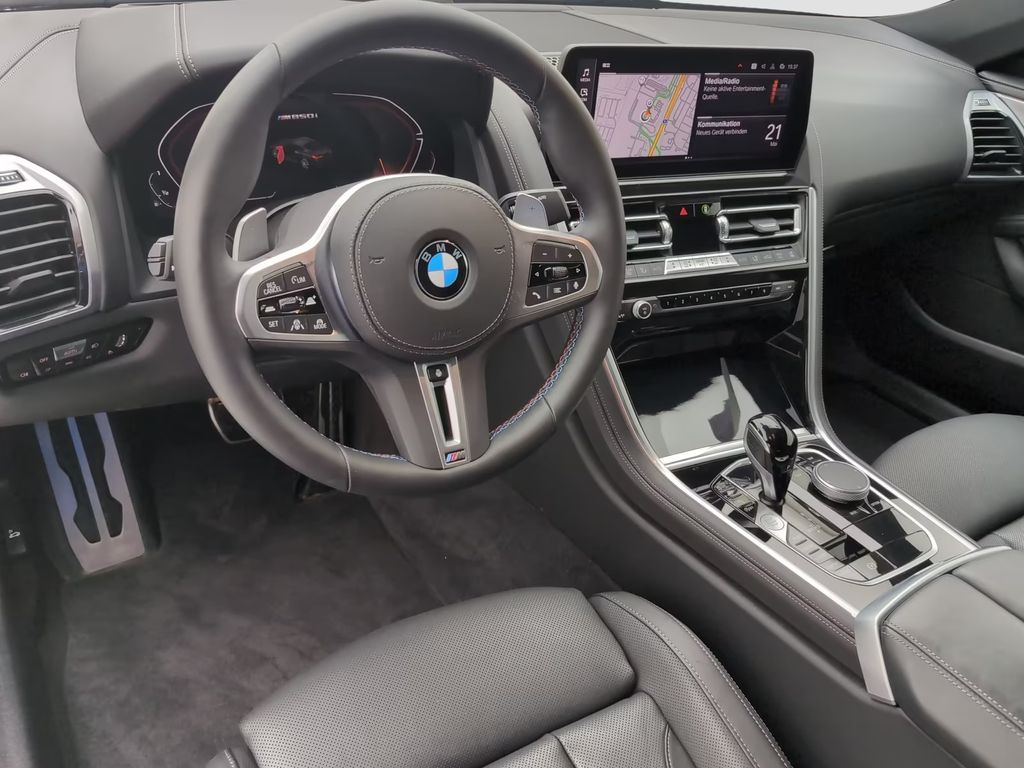 bmw-rada-8-m850i-xdrive-coupe-10-2025-top - 5