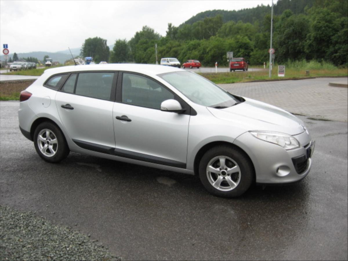renault-megane-1-5-dci - 3