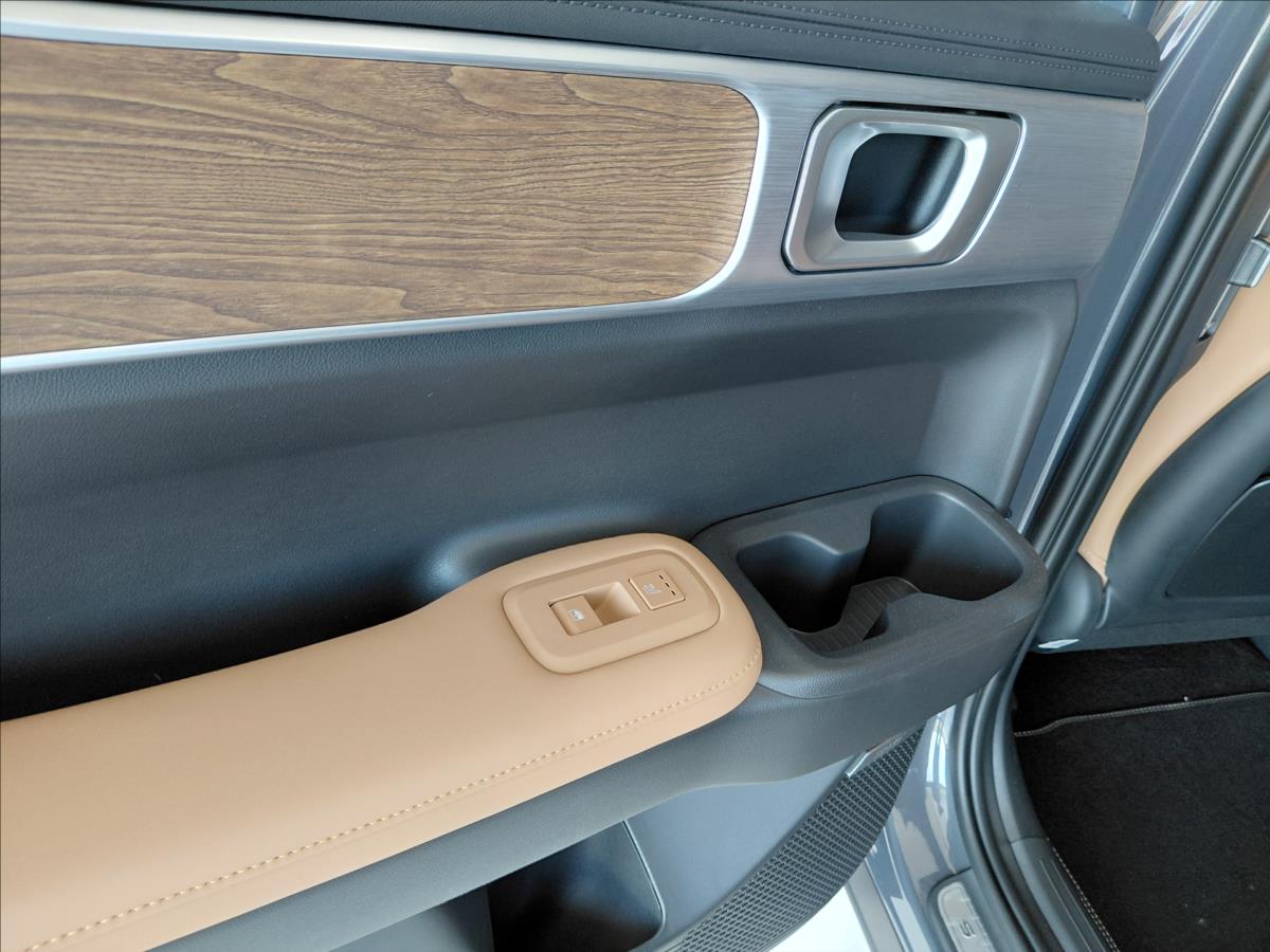 hyundai-santa-fe-1-6-t-gdi-phev-4wd-stl-prem - 9