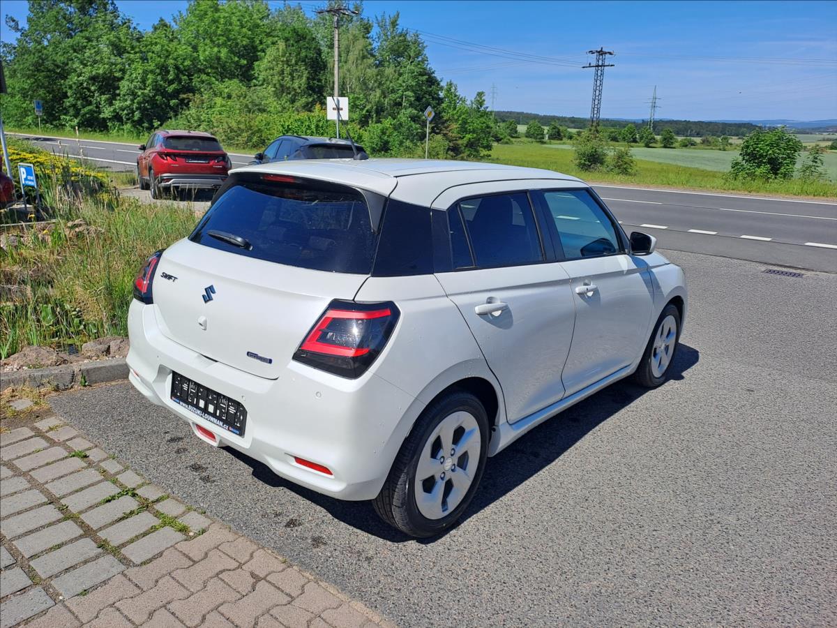 suzuki-swift-1-2-premium-hybrid-cvt - 4